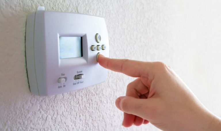 How to Reset A Thermostat After a Power Outage?