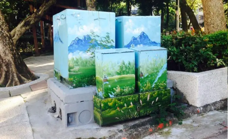 Can You Paint An Electrical Box In Your Yard?